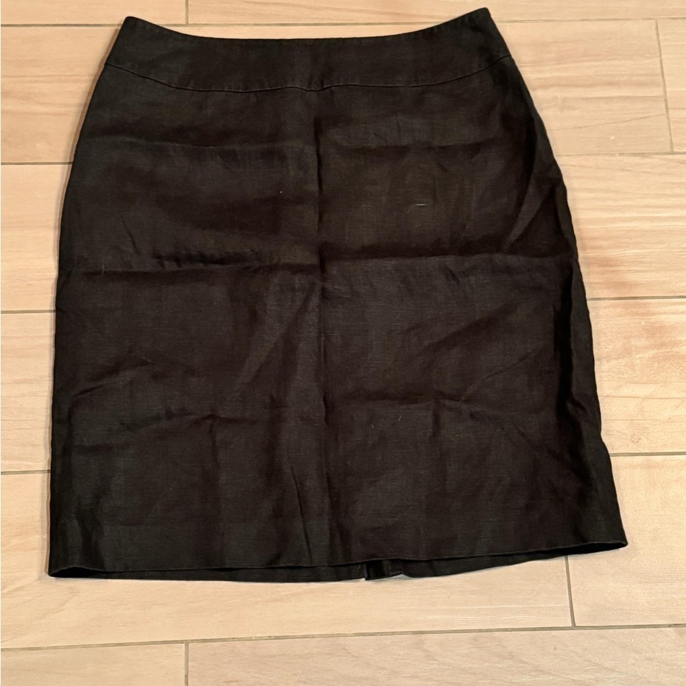 Rafaella Elegant Black Skirt size 6 length 20in waist 15in
